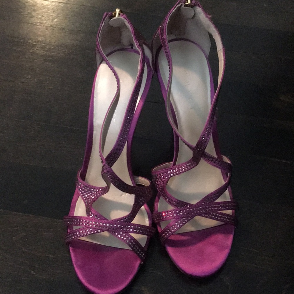 “NWOT Nine West” Fushia Satin Heels